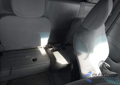 2011 Toyota Tacoma Base V6 z USA, uszkodzony, nr VIN 5TFUU4EN6BX015226